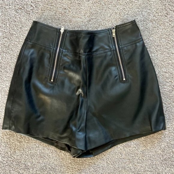 Bebe Black Faux Leather Shorts Silver Zipper size 2 - Picture 1 of 5